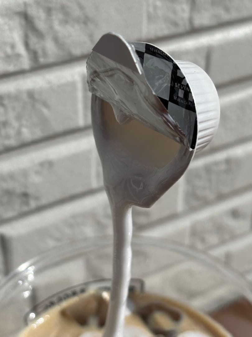 ディギ　セブンカフェ持ち上げミルク