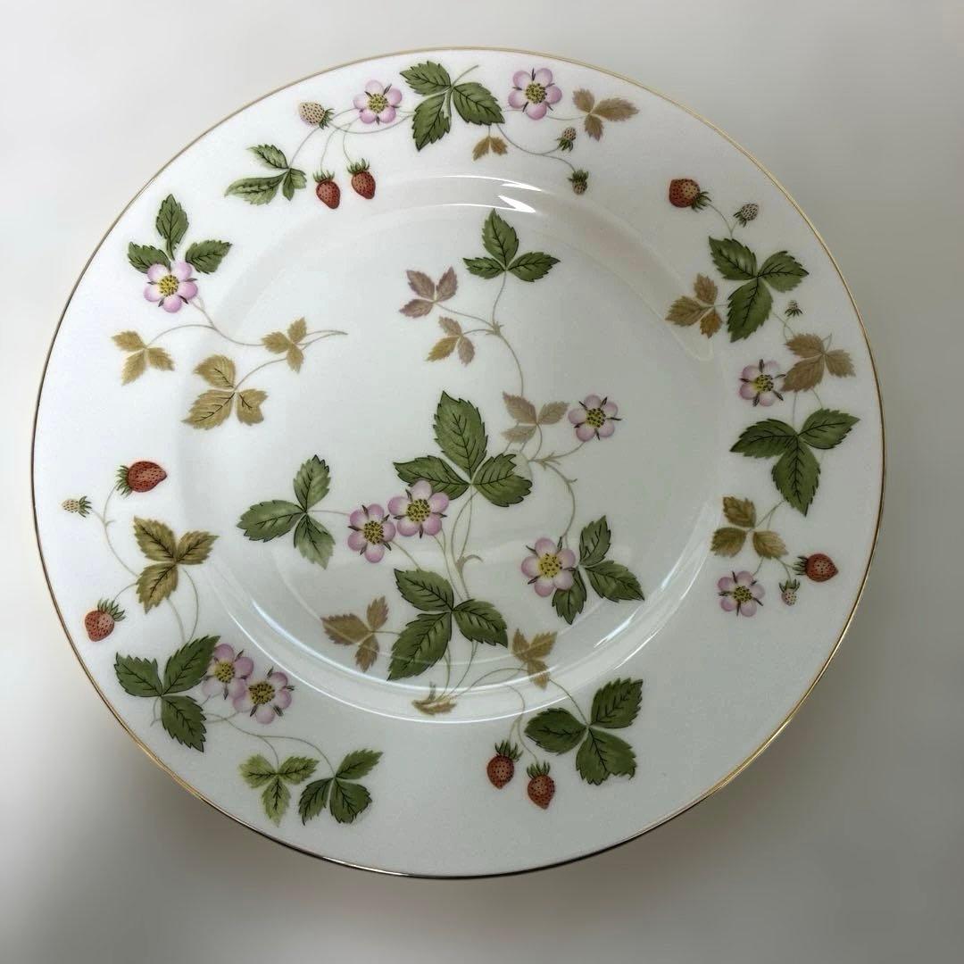 【美品】ウェッジウッド　ワイルドストロベリー　デザートプレート　17.5cm黒壺