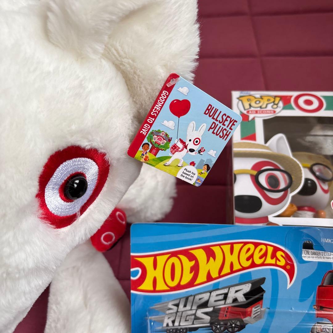 即完売Bullseye ぬいぐるみとホットウィール　funko pop セット