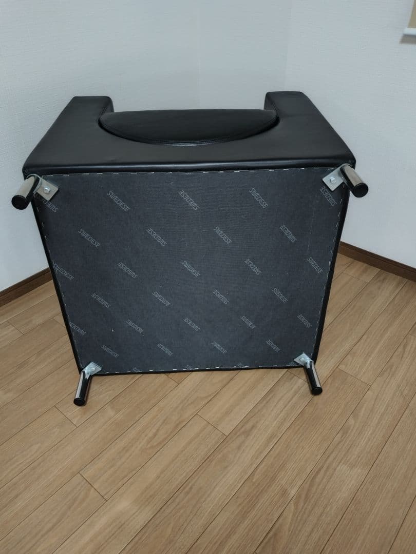 SWEDESE/ラウンジ 1pソファ 総革 デザイナーズ　未使用品 B