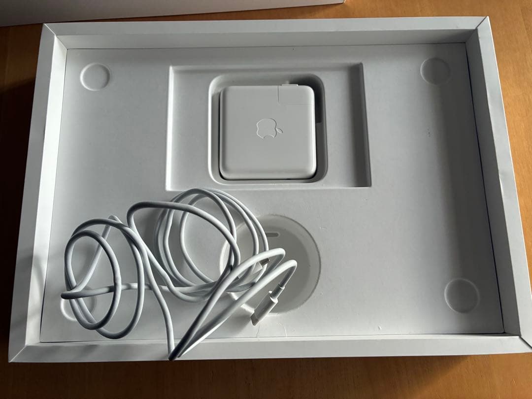 MacBook Pro 13インチ スペースグレー M1 8G 256GB