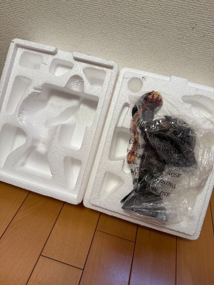 日*4様 レア！プレデター ミニバスト 404/3000 Palisades 美