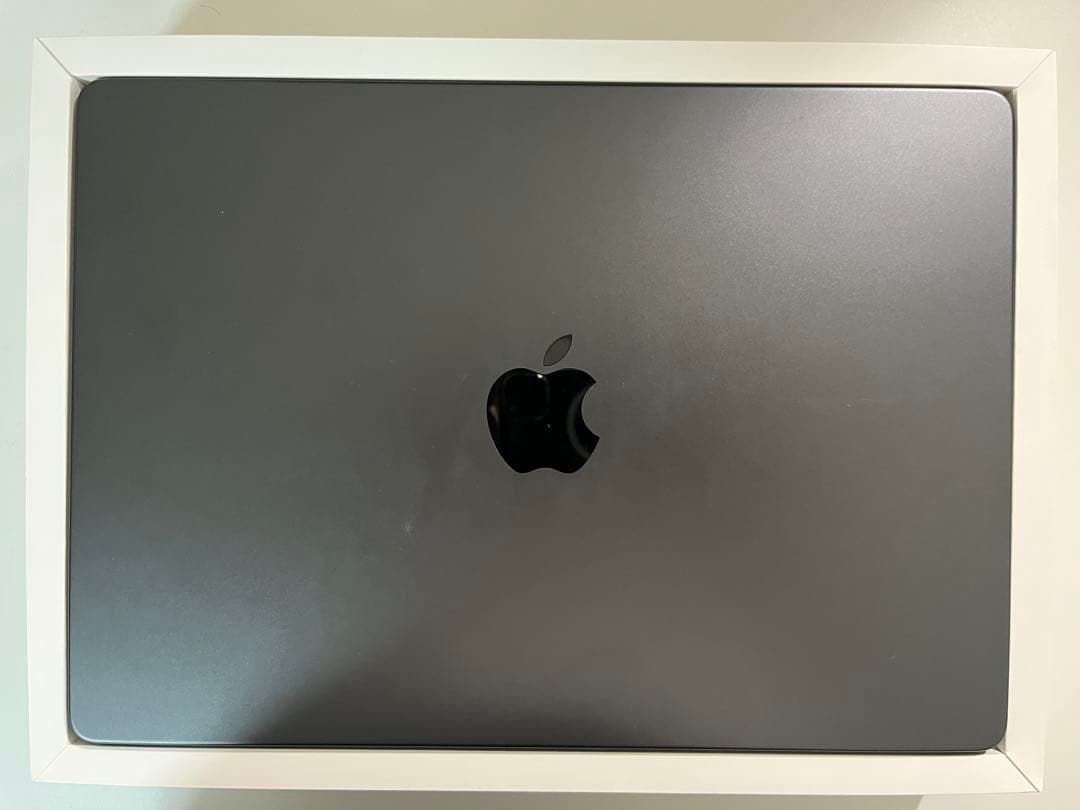 Apple MacBook Pro M3 14インチ (2023)