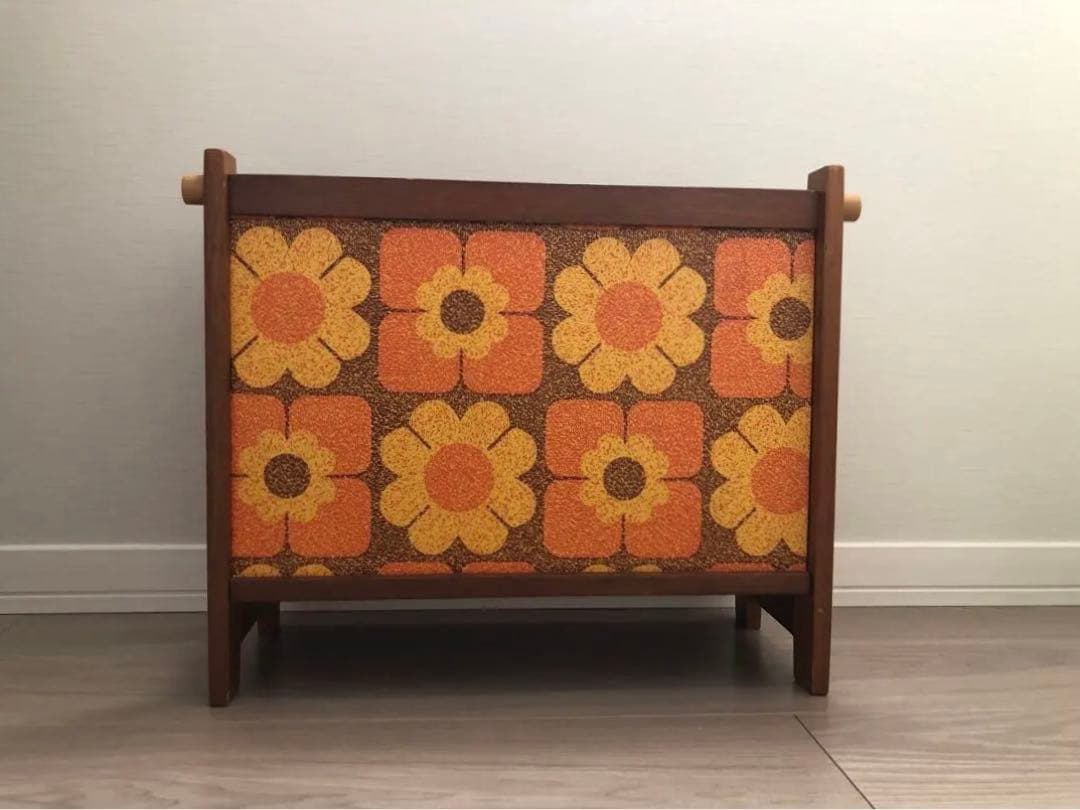 【希少】ヴィンテージレトロ　花柄木製マガジンラック