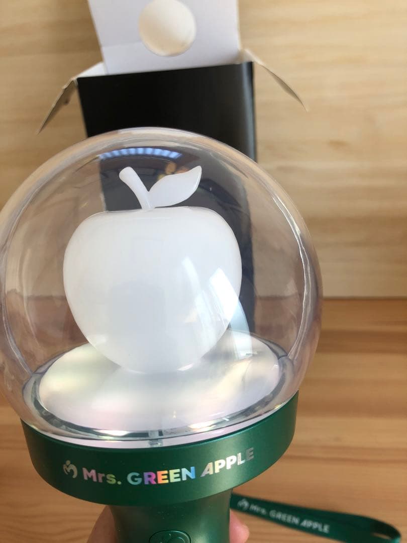 MGA Official Light Stickりんご棒