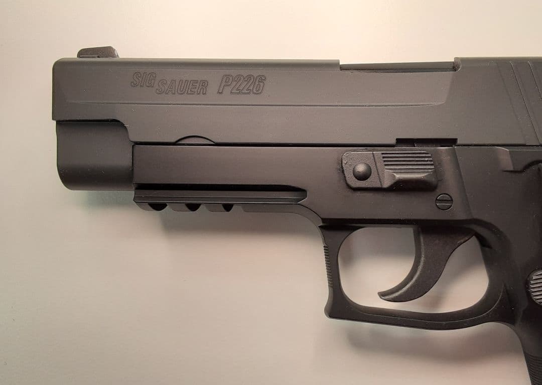 SIG SAUER P226 RAIL (東京マルイ製ガスブローバック)
