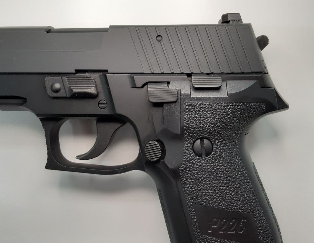 SIG SAUER P226 RAIL (東京マルイ製ガスブローバック)