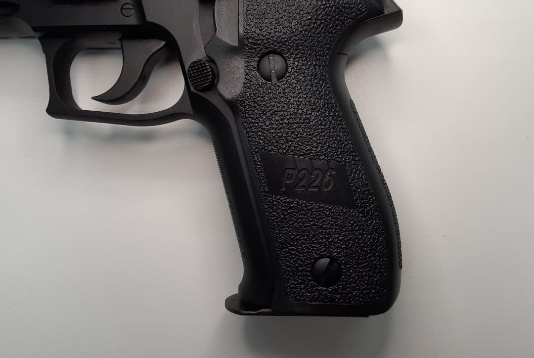 SIG SAUER P226 RAIL (東京マルイ製ガスブローバック)