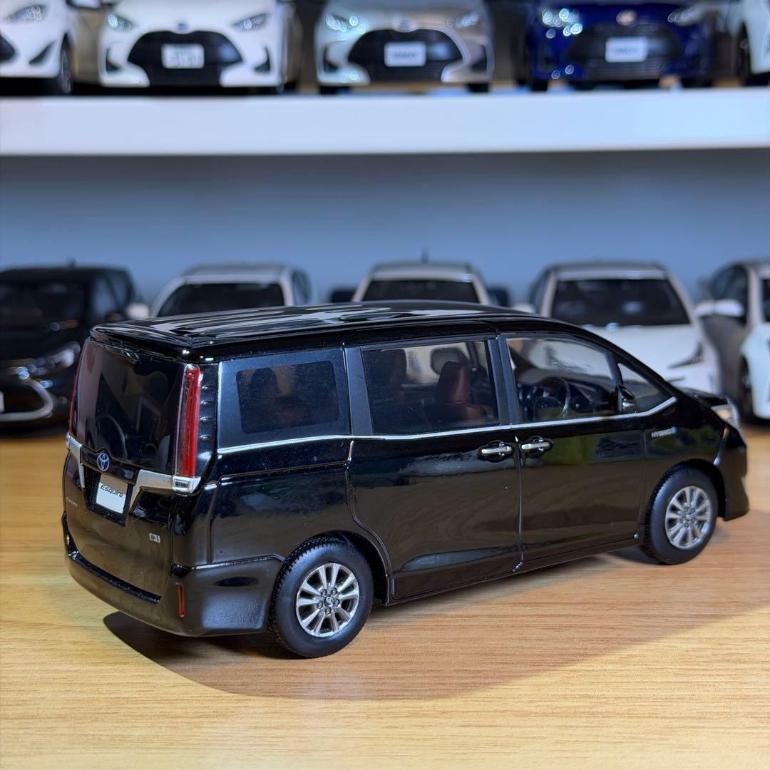 【非売品】トヨタ エスクァイア 80後期 カラーサンプルミニカー 1/30