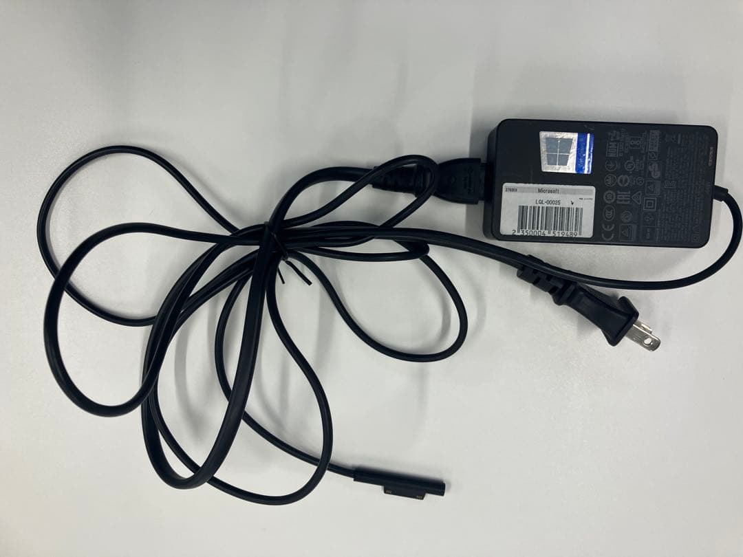 Windowsノート本体 Microsoft Surface Laptop 2 i5 128GB