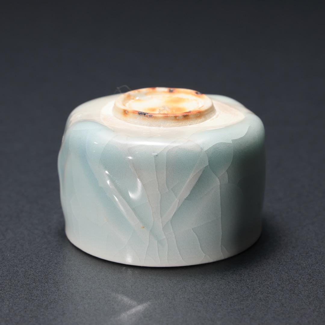 【ぐい呑・盃】 青磁ぐい呑み 加藤幸兵衞作　美品　共箱 R1186ダU
