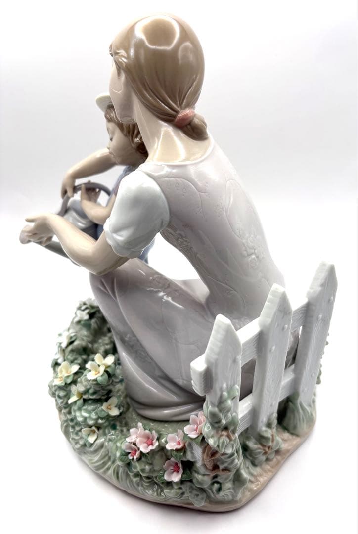 リヤドロ LLADRO ママのお手伝い