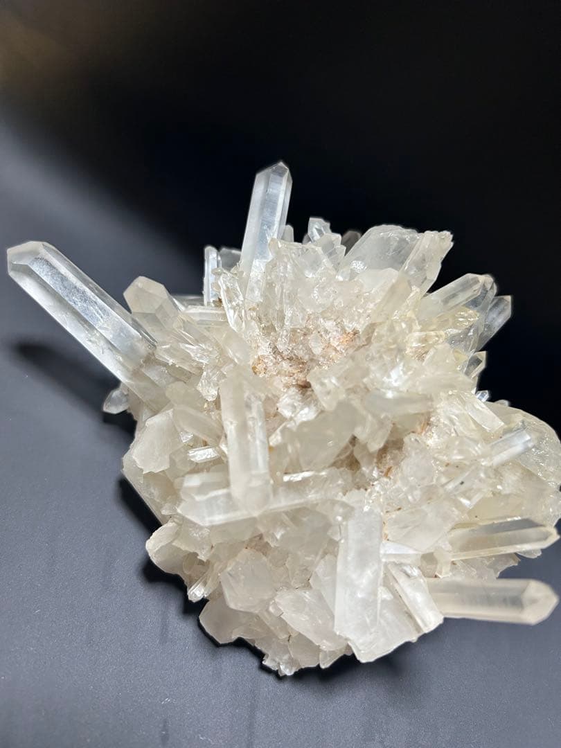 マダガスカル産　水晶クラスター　ファントム入り