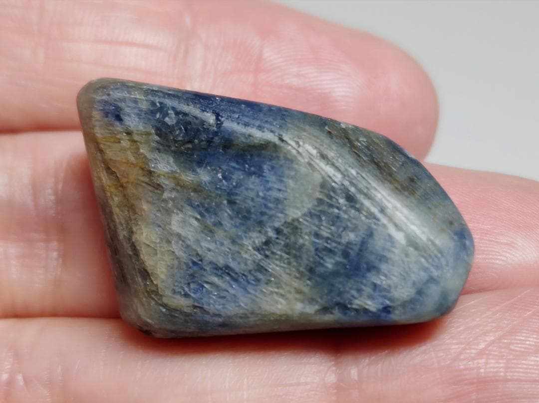 コランダム 17g サファイア 原石 鉱石 鉱物 鑑賞石 自然石 誕生石 水石