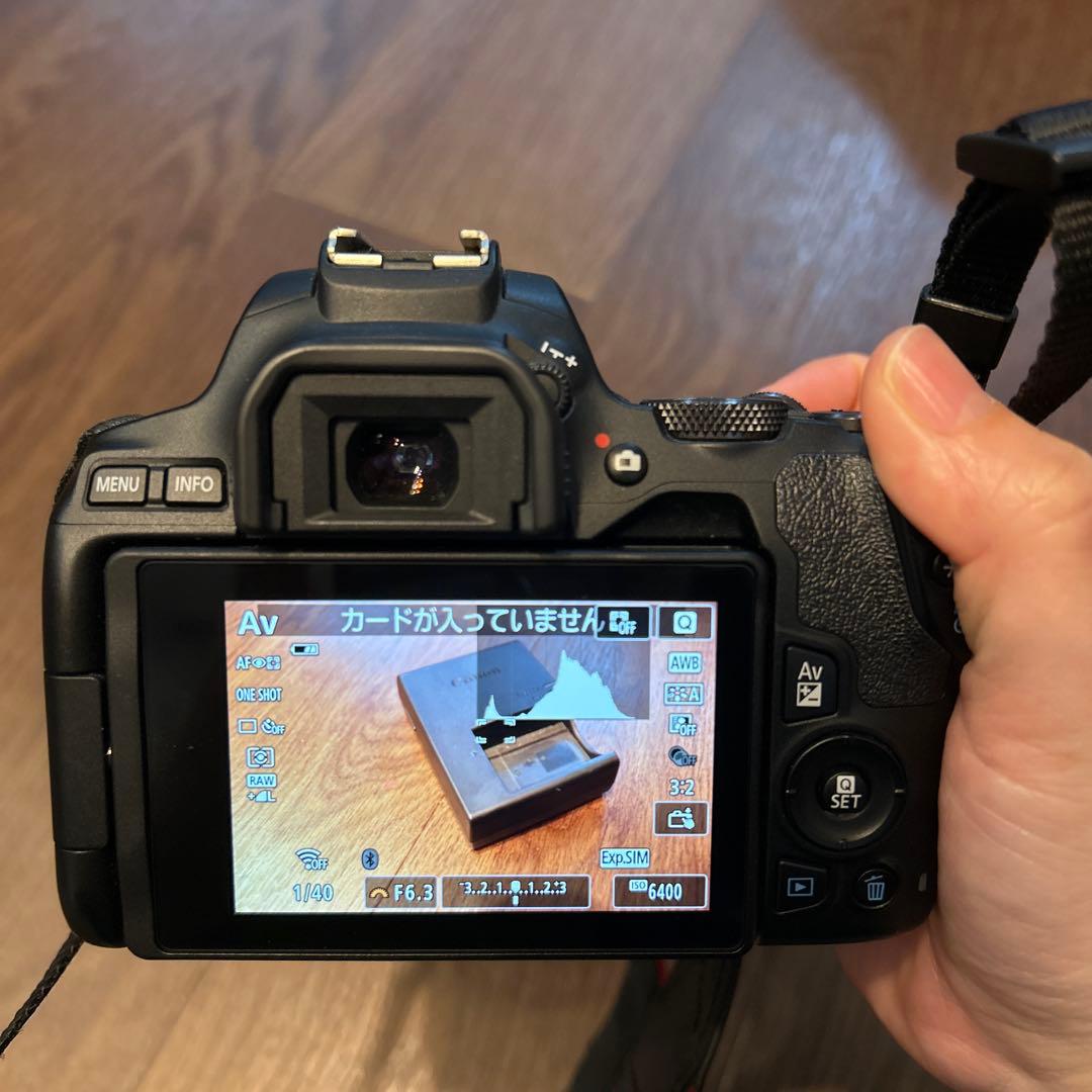 デジタル一眼カメラCanon EOS Kiss X10 DS126761