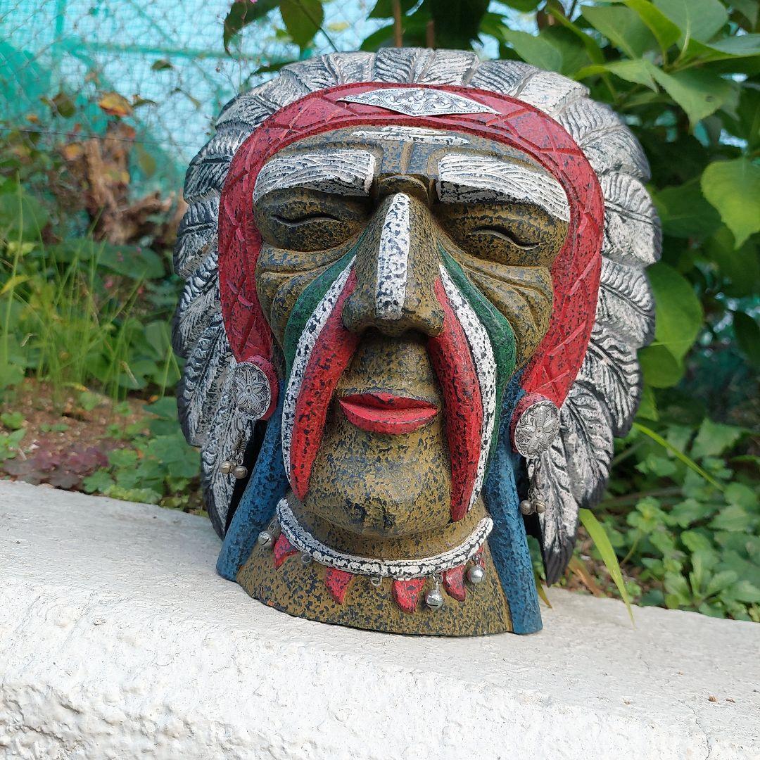 アメリカインディアンの置物