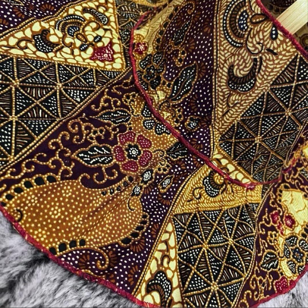 バティック柄の広いツバの帽子