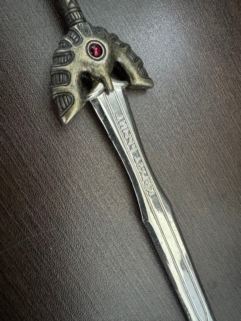 【希少】ドラゴンクエスト　ロトの剣　ペーパーナイフ　1991年 1/6モデル