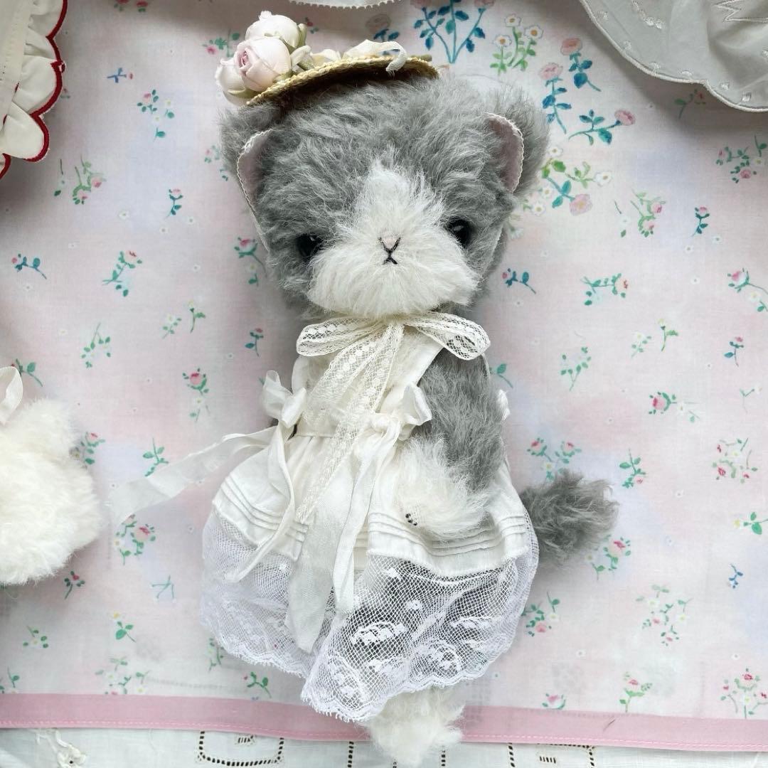 上品なねこさん ぬいぐるみ アーティストベア 海外作家様 ハンドメイド 猫
