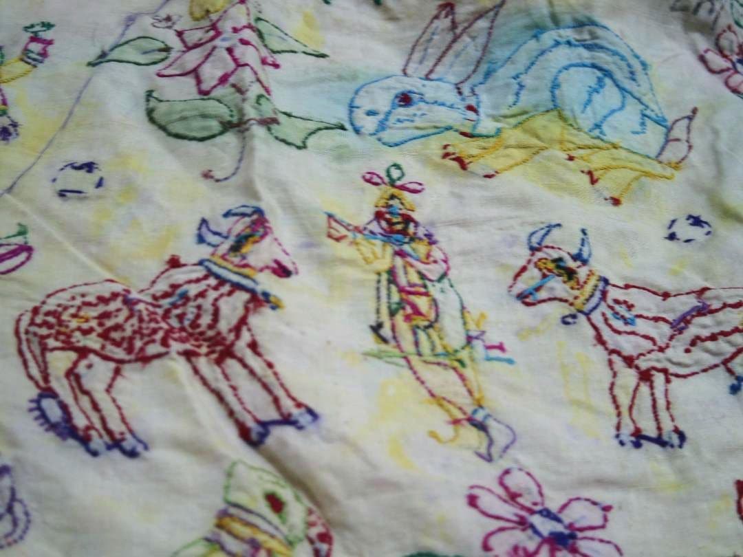 【訳あり】タペストリー　インド刺繍　トーラン　インドのれん　ヴィンテージ