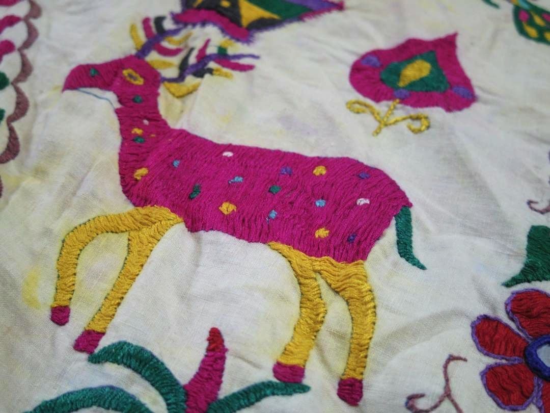 【訳あり】タペストリー　インド刺繍　トーラン　インドのれん　ヴィンテージ