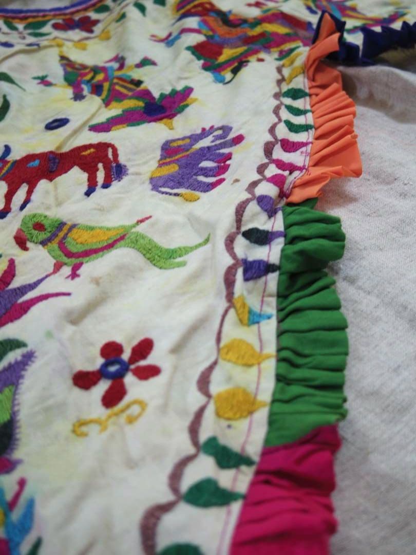 【訳あり】タペストリー　インド刺繍　トーラン　インドのれん　ヴィンテージ