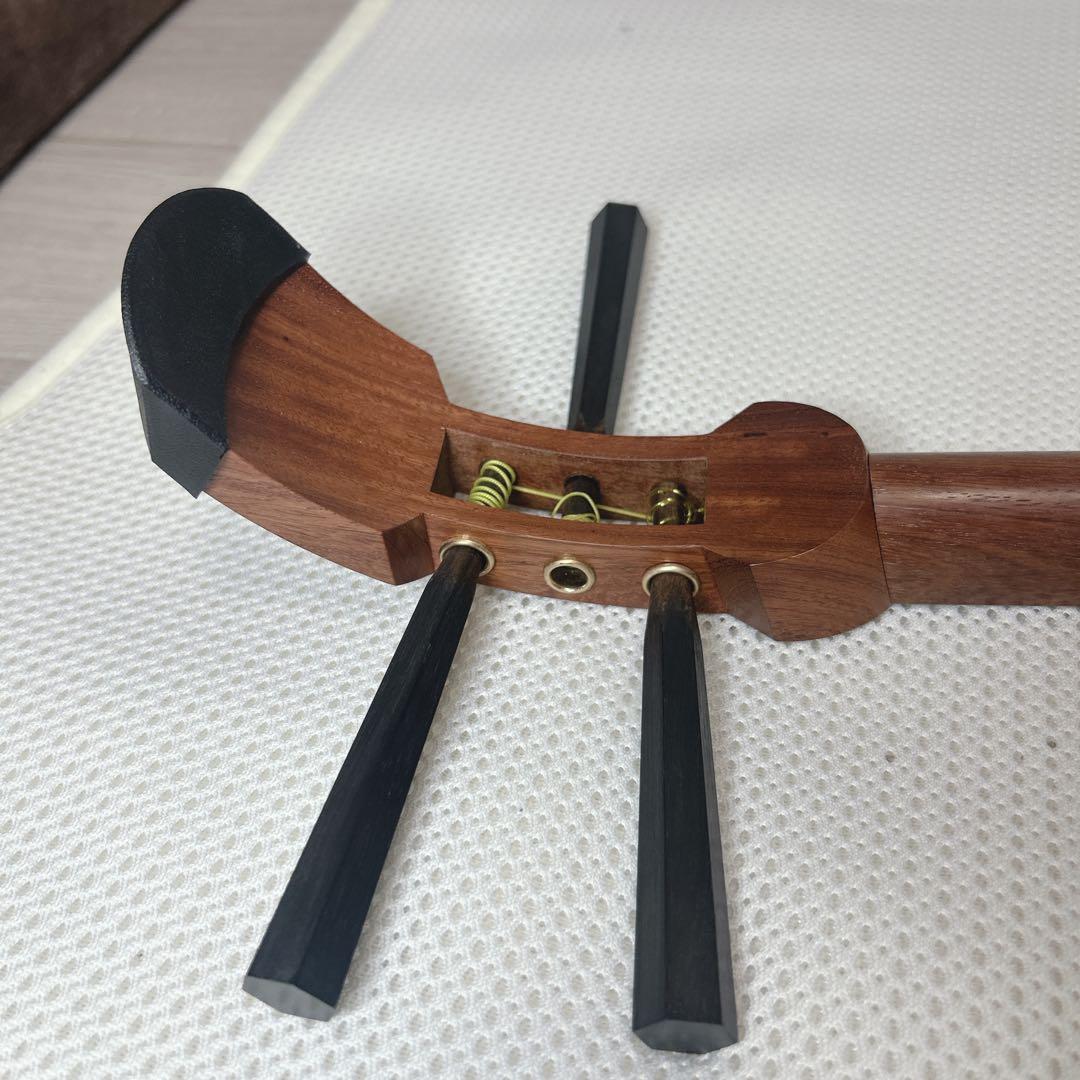 地唄　三味線　太棹　破れあり　ハードケース付　　ジャンク　3分割