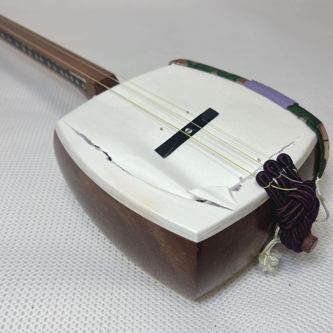 地唄　三味線　太棹　破れあり　ハードケース付　　ジャンク　3分割