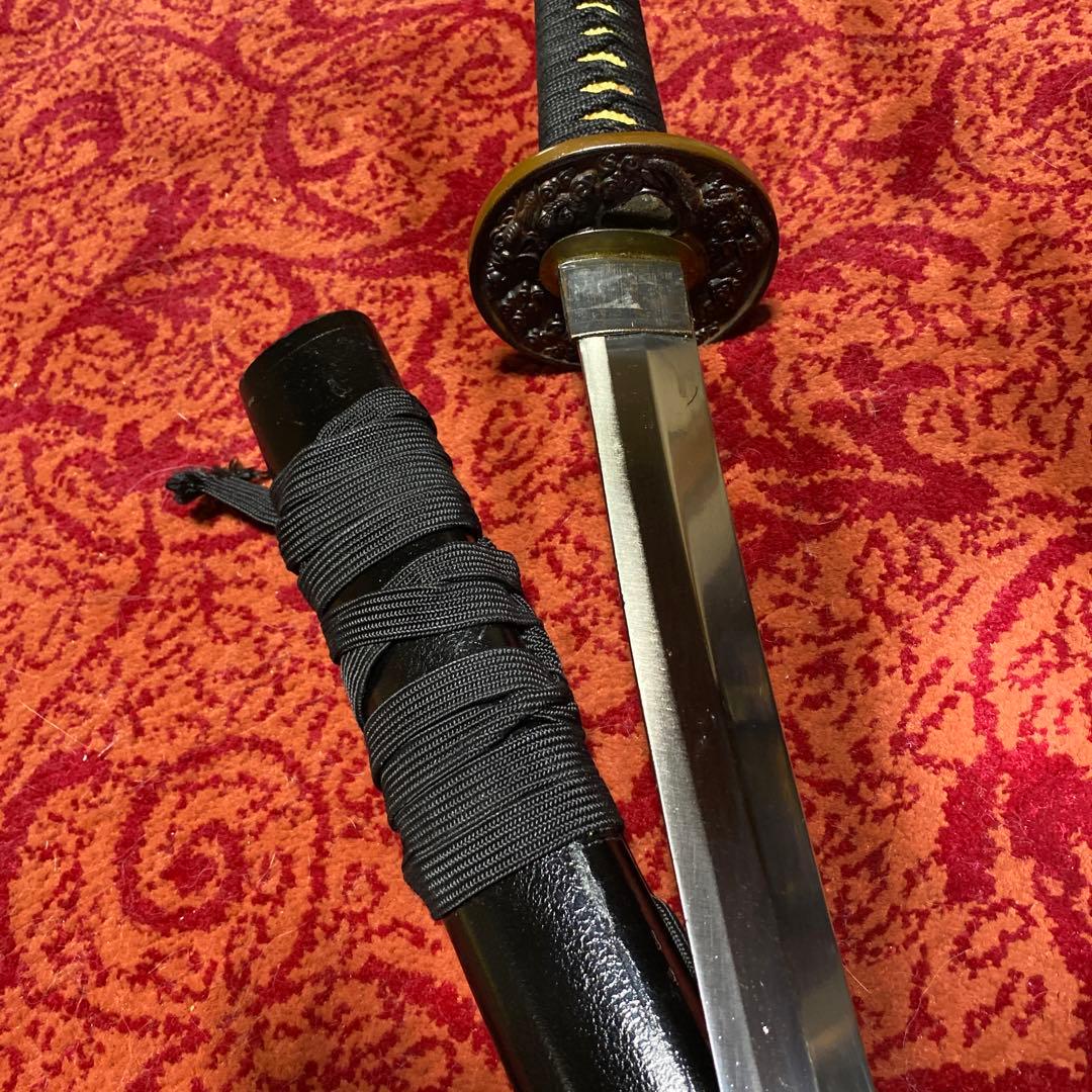 模造刀 黒柄 雲龍楕円鍔 黒鞘 直刃文