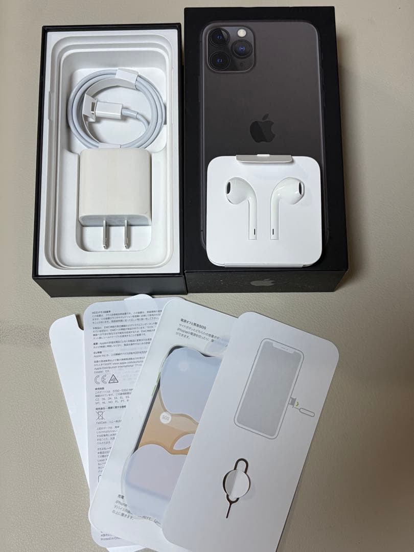 iPhone 11 Pro 64GBスペースグレー 初期化済・作動問題なし