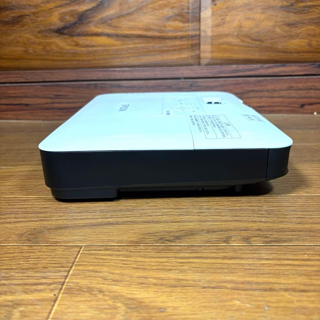 EPSON エプソン プロジェクター EB-1780W 単焦点 未使用級
