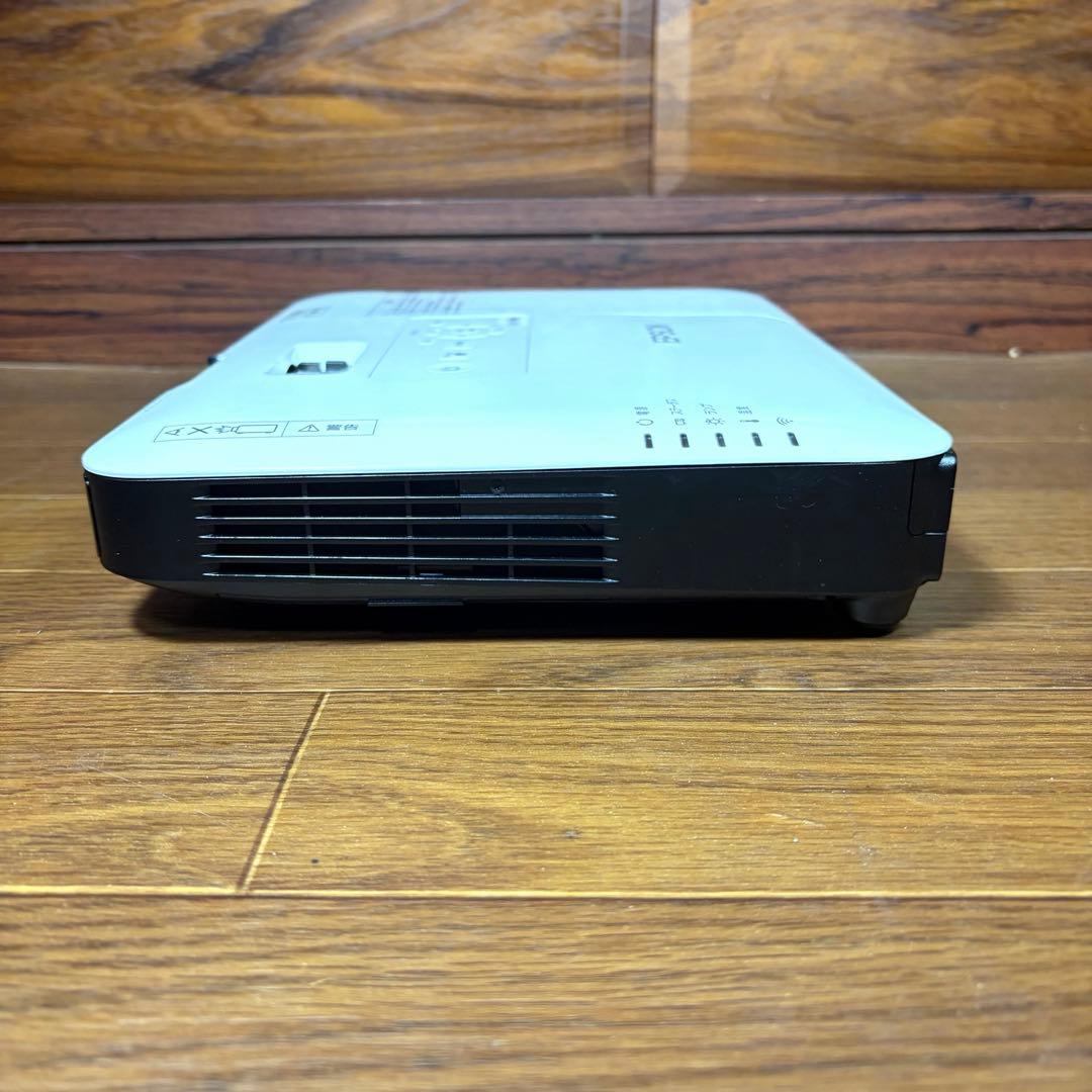 EPSON エプソン プロジェクター EB-1780W 単焦点 未使用級