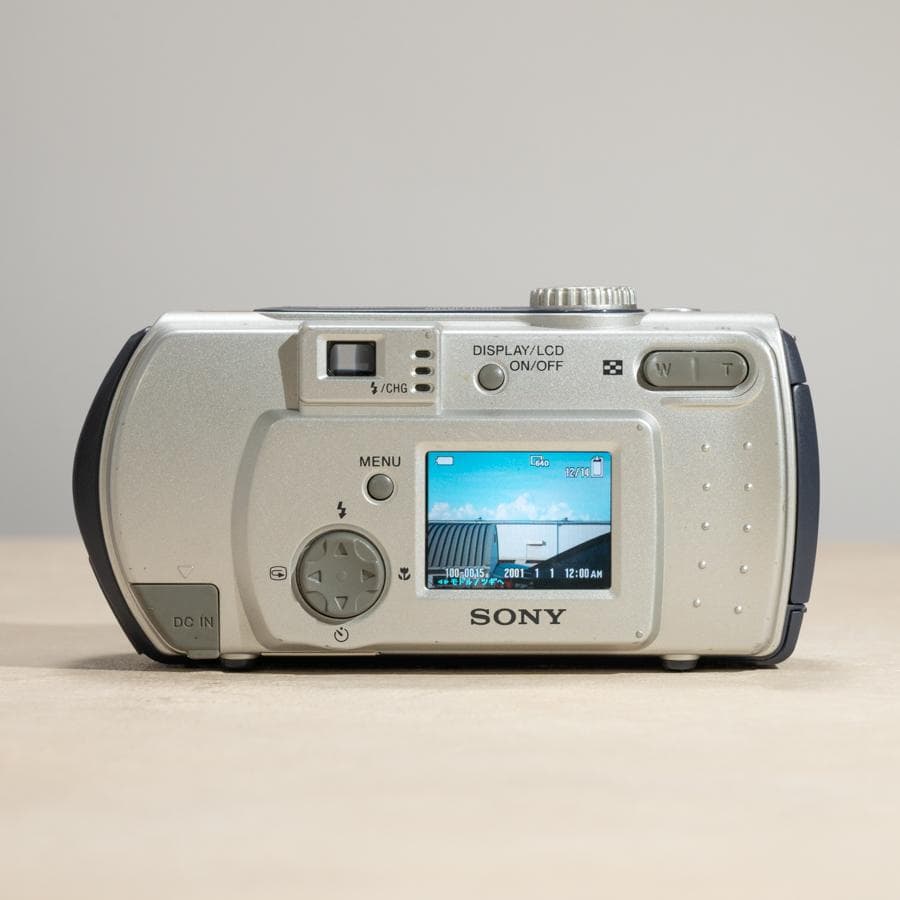 【単3電池で動く】SONY Cyber-shot DSC-P50