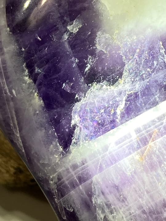 虹入り˚✧₊⁎シェブロンアメジスト　紫水晶　タンブル　握り石