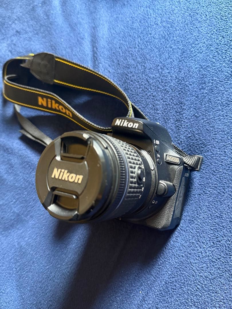 【ダブルズームキット】Nikon D5600 ダブルズームキット Wi-Fi内蔵