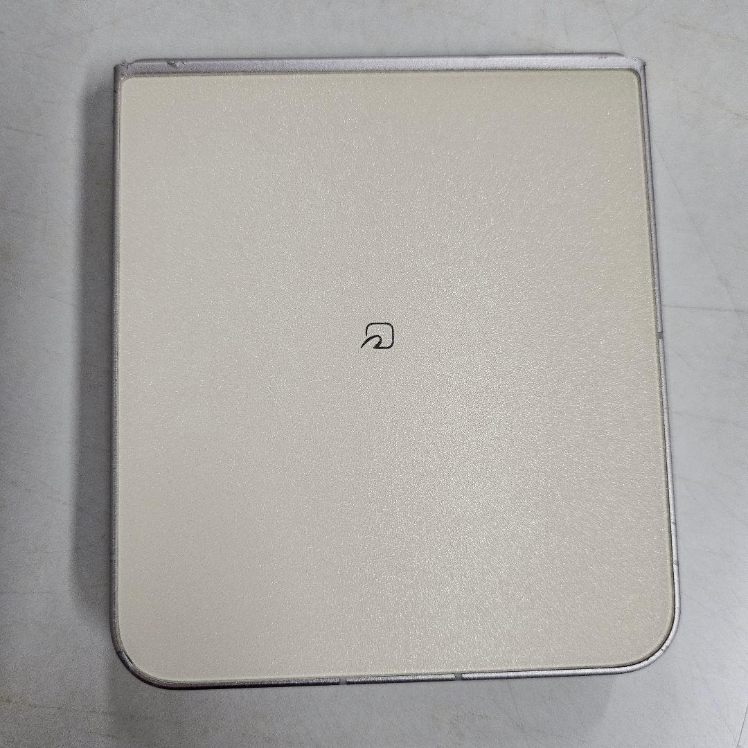 スマートフォン本体 Libero Flip 5G