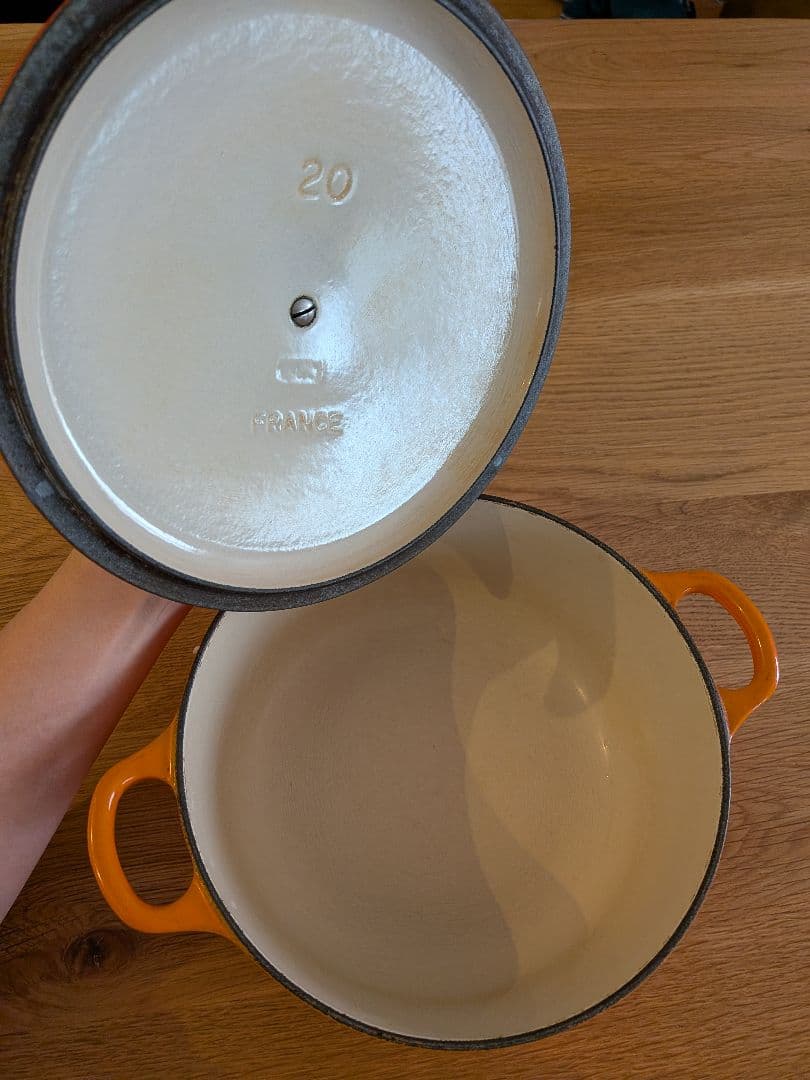 Le Creuset オレンジ 20cm ホーロー鍋
