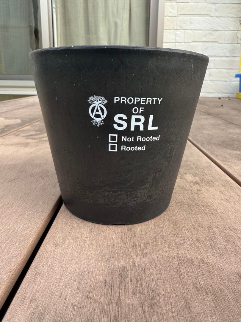 SRL 黒いプランター