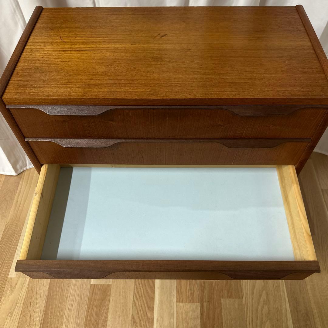 ヴィンテージ3段チェスト デンマーク製