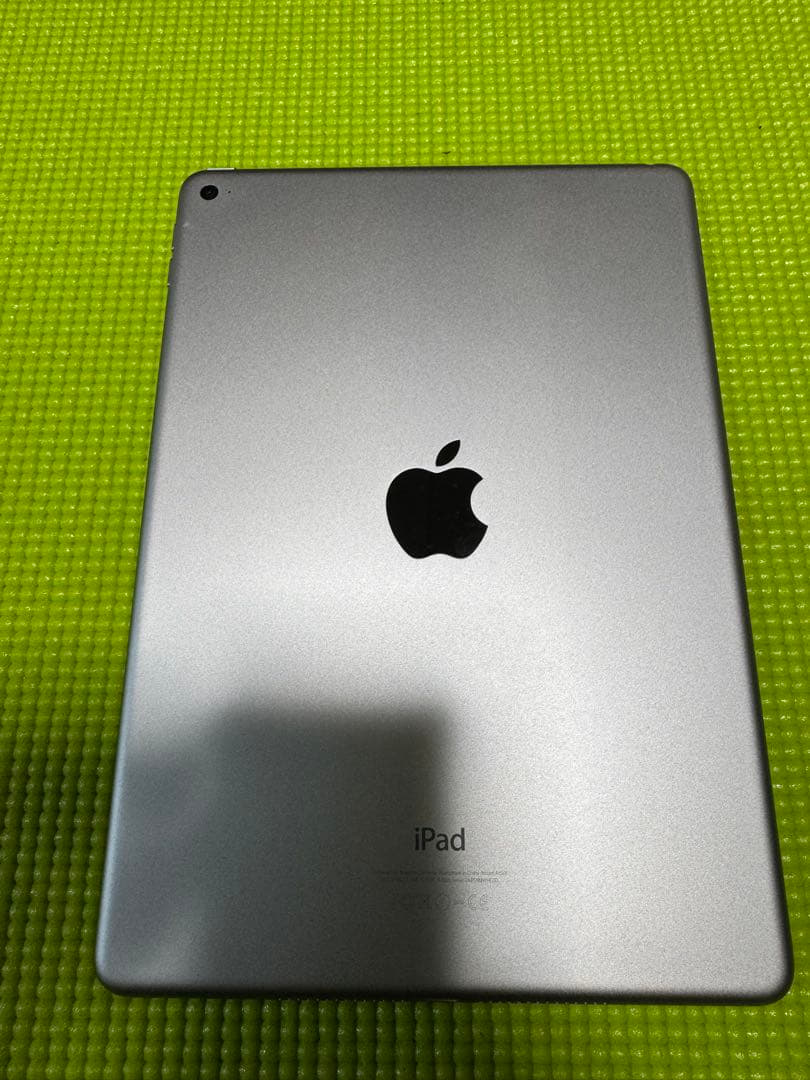 （稼働品）iPad Air 2 32GB シルバー 本体　Wi-Fiモデル