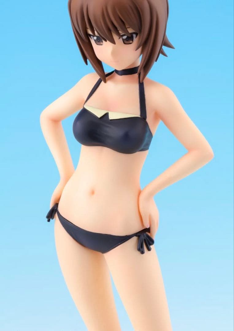 【未開封・未使用品】ガールズ&パンツァー BEACH QUEENS『西住 まほ』