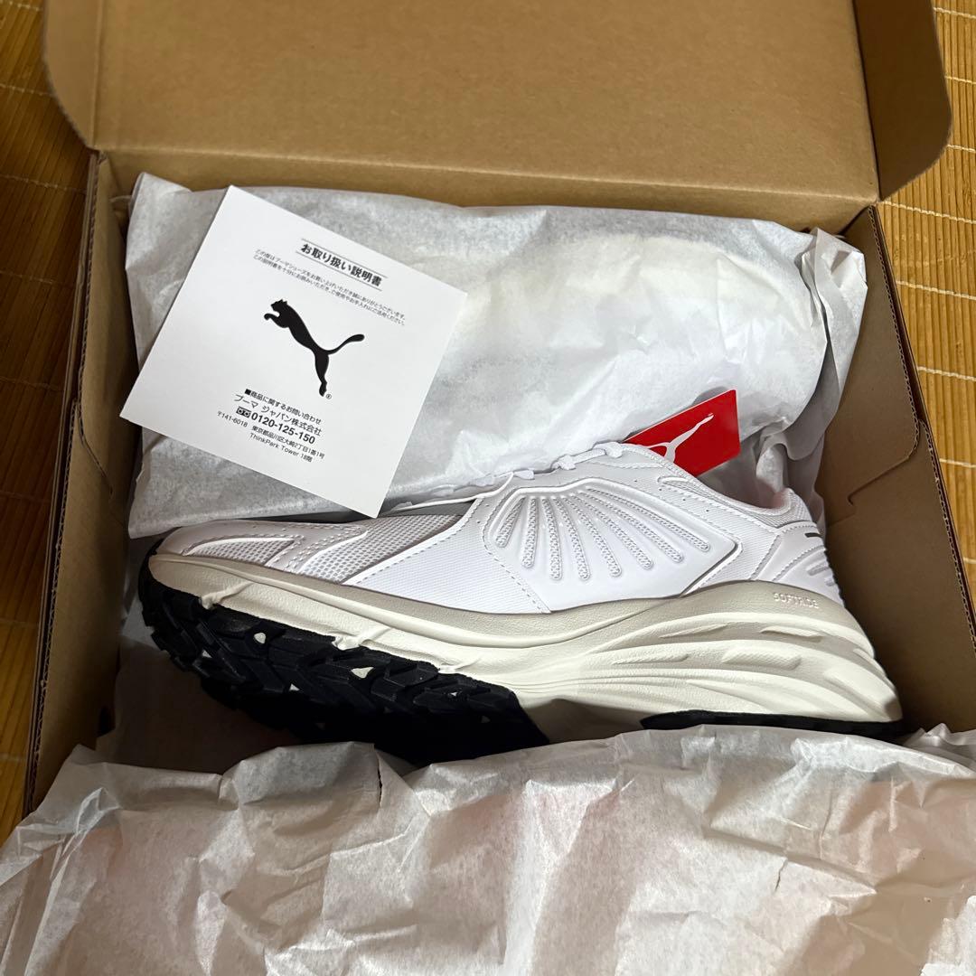 Man World Tシャツ Puma スニーカー