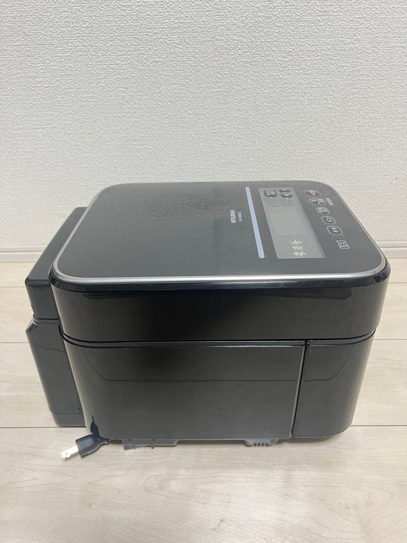 【最高級モデル】三菱 本炭釜 IH炊飯器 蒸気レス 5.5合炊き ブラック