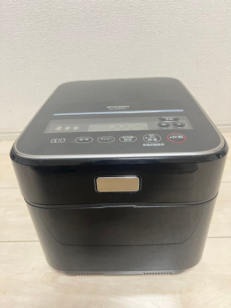 【最高級モデル】三菱 本炭釜 IH炊飯器 蒸気レス 5.5合炊き ブラック
