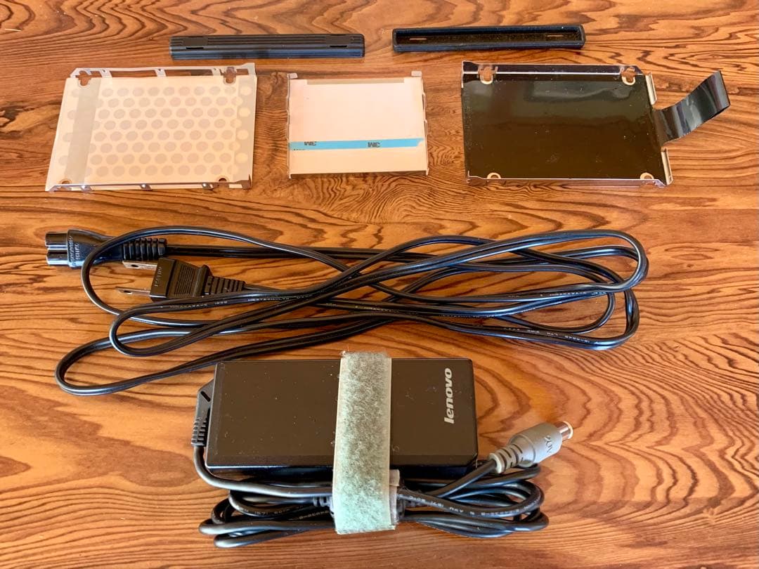 Windowsノート本体 ThinkPad X61 + UltraBase