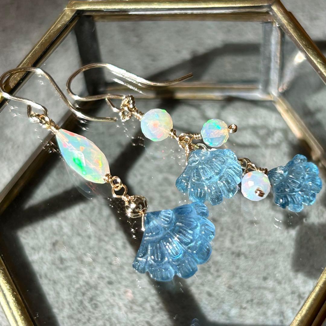 アクアマリン　フリルカービング　14kgf　天然石ピアス