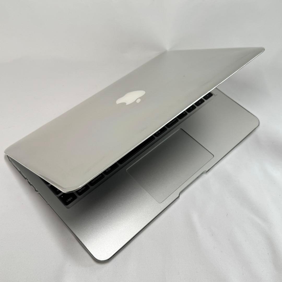MacBook Air 11インチ A1465 128GB SSD