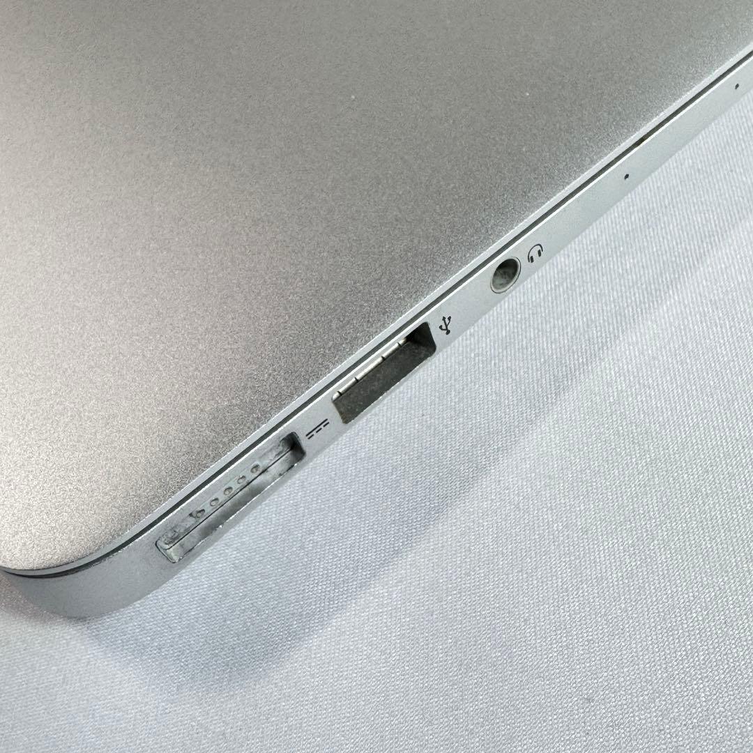 MacBook Air 11インチ A1465 128GB SSD
