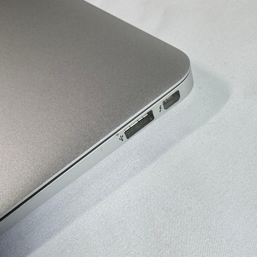 MacBook Air 11インチ A1465 128GB SSD