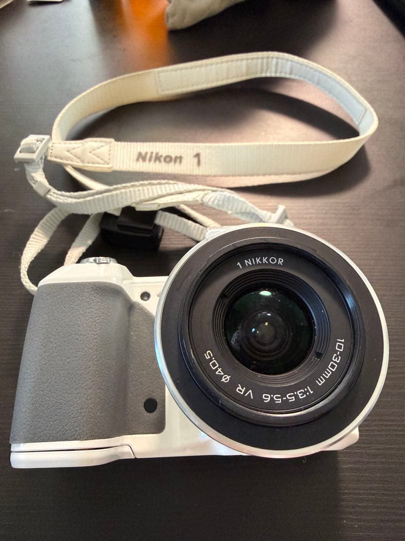 Nikon NIKON 1 V2 10X ズームキット WHITE